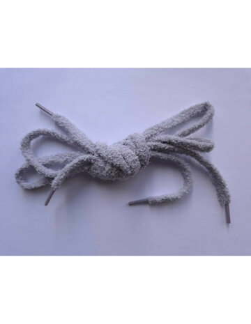 Veters fluffy lichtgrijs 8mm - 100cm